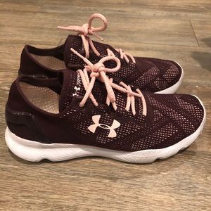 Under armour women’s size 7 shoes